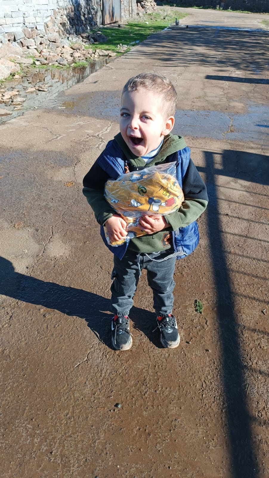 Siverek Kırsalındaki Birleştirilmiş Sınıflı İlkokullara 2023 Kütüphane ve Kırtasiye Desteği